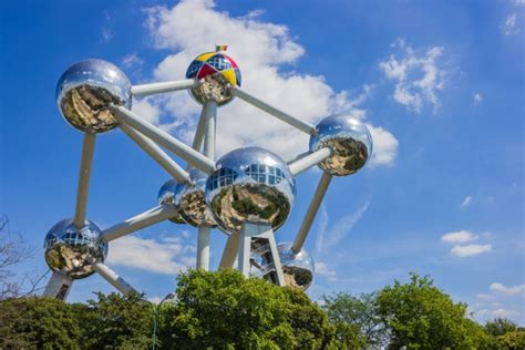 Felemenk’te Isınma Hareketleri: Atomium ve Mimari Harikası