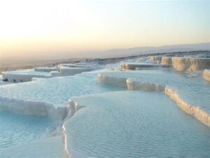Dünyanın En Büyük Kaplıcası: Pamukkale